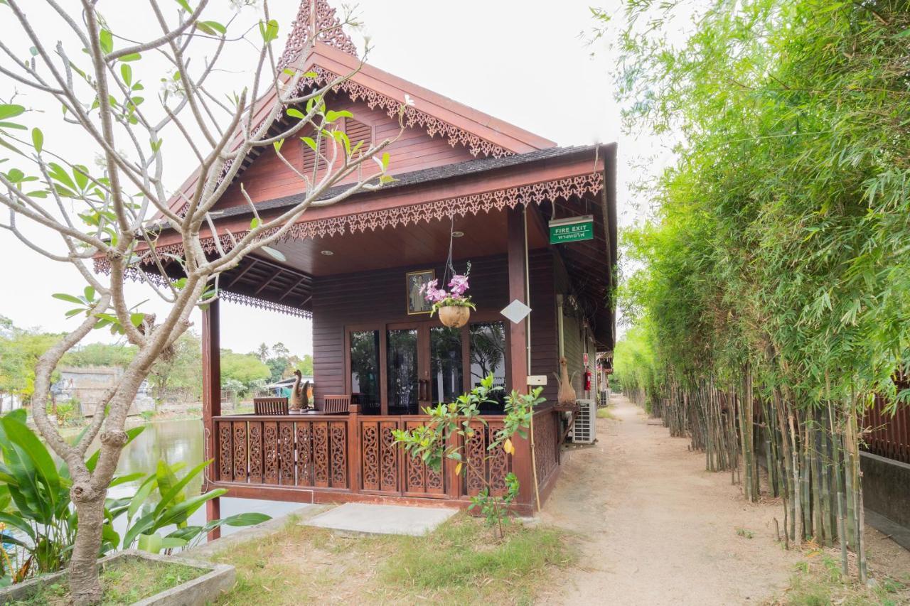 Oyo 837 Baan Kiang Nam Resort Bang Lamung Luaran gambar