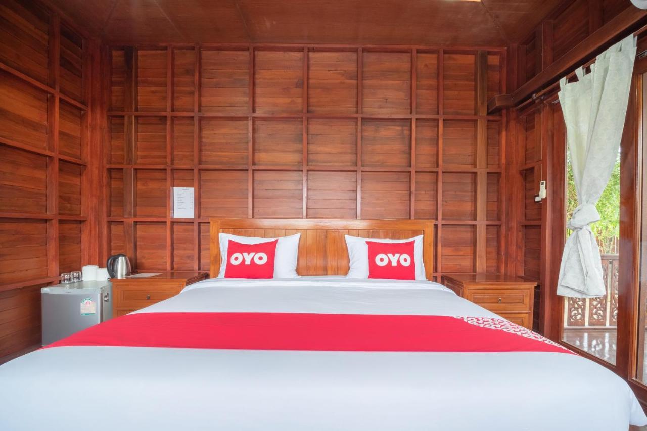 Oyo 837 Baan Kiang Nam Resort Bang Lamung Luaran gambar
